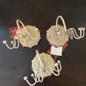 Vintage Style Jewelry Holder Wall Hooks NWT